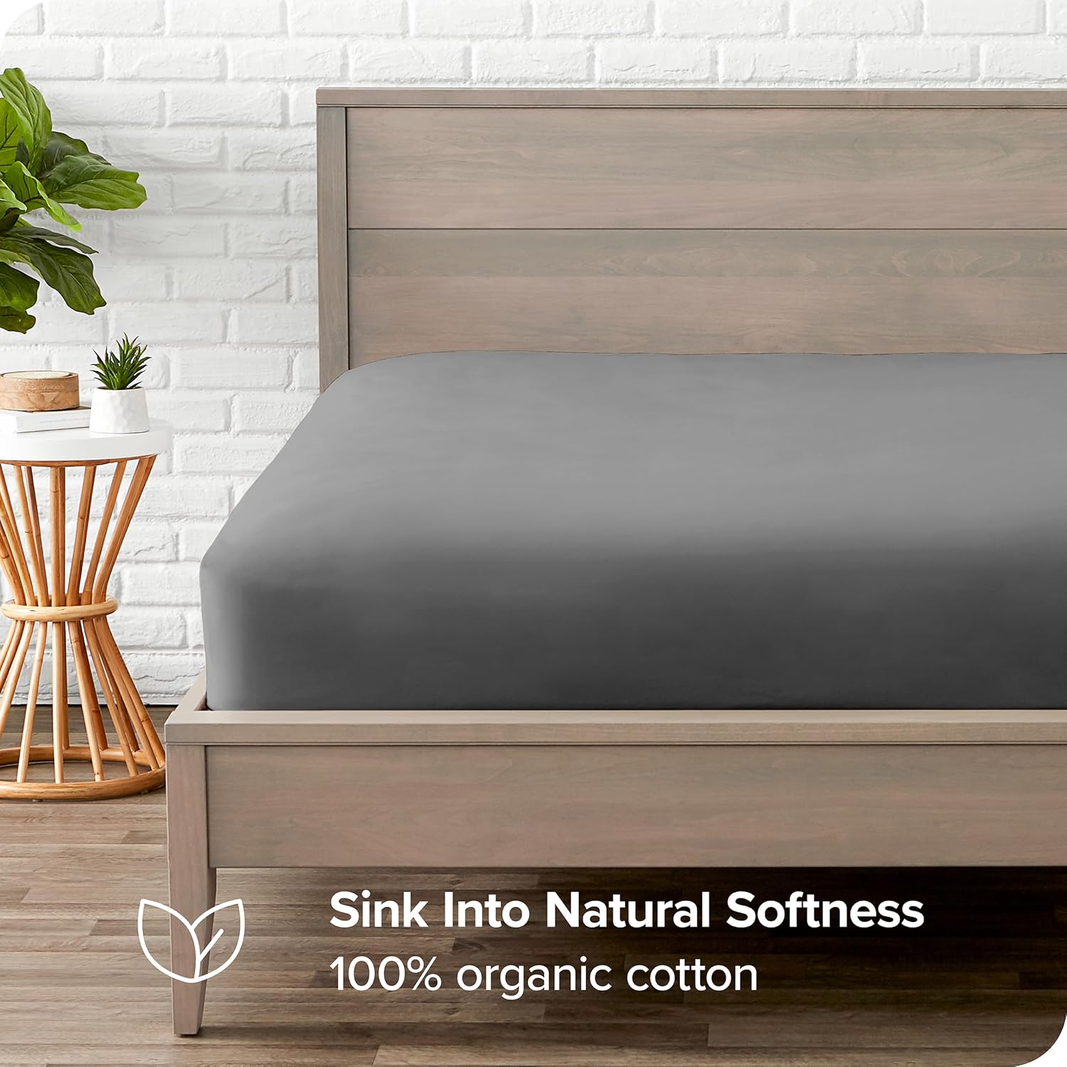 Riccardo Valeria 100- Cotton Sateen Fitted Sheet – Luxury Hotel Quality, Deep Pocket up to 16", Ultra Soft & Breathable, 300 Thread Count, Wrinkle-Free, Cooling, Hypoallergenic, Fade Resistant