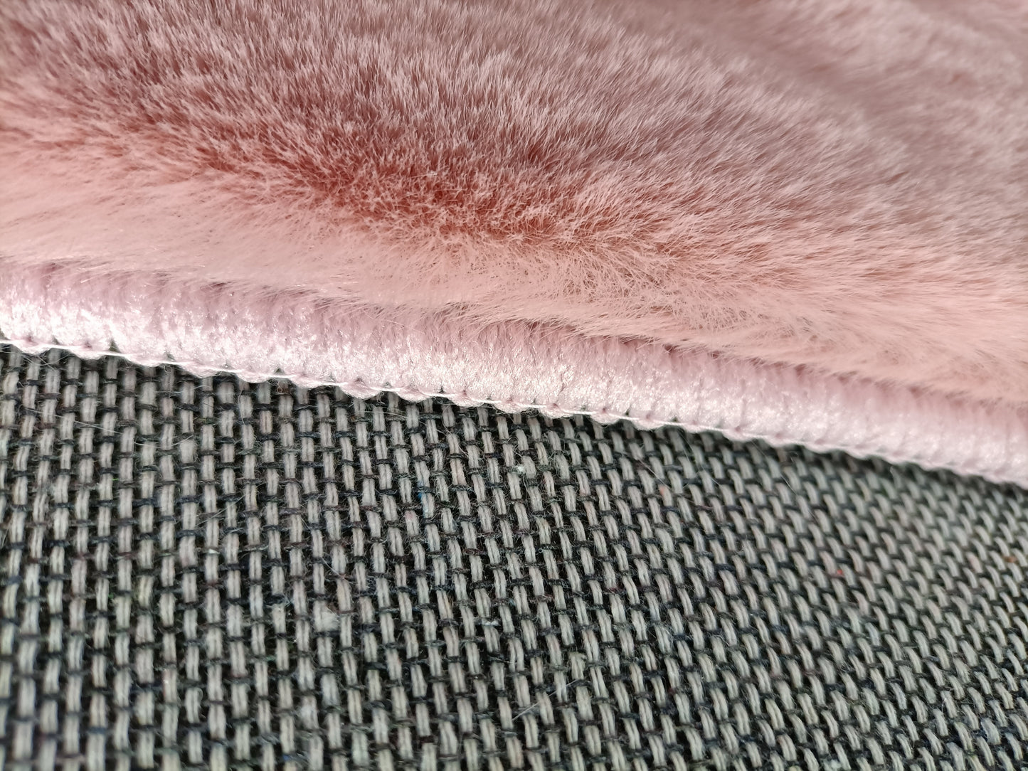 RABBIT FUR RUGS(Blush pink)