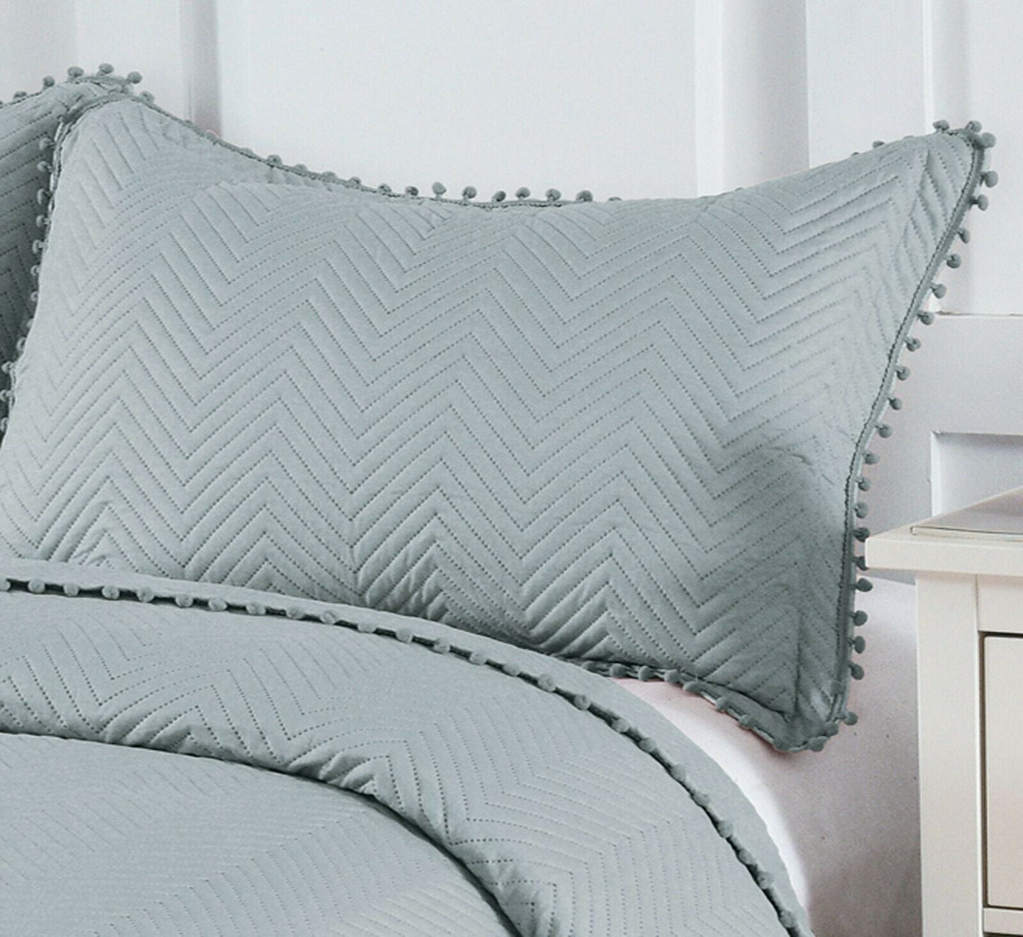 Pom Pom Bedspread Grey