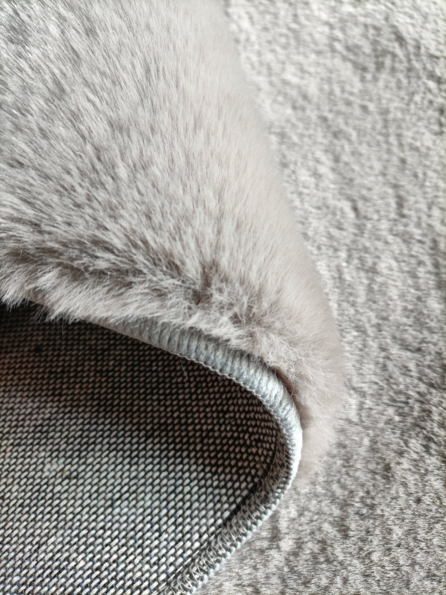 RABBIT FUR RUGS(Grey)