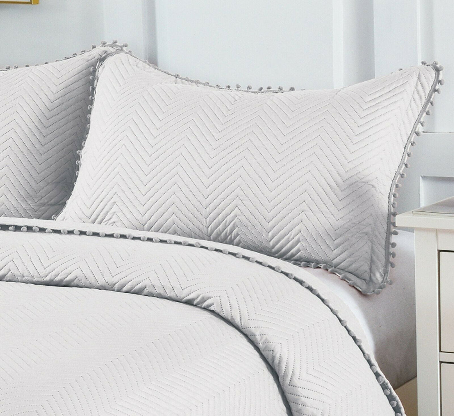 Pom Pom Bedspread Grey