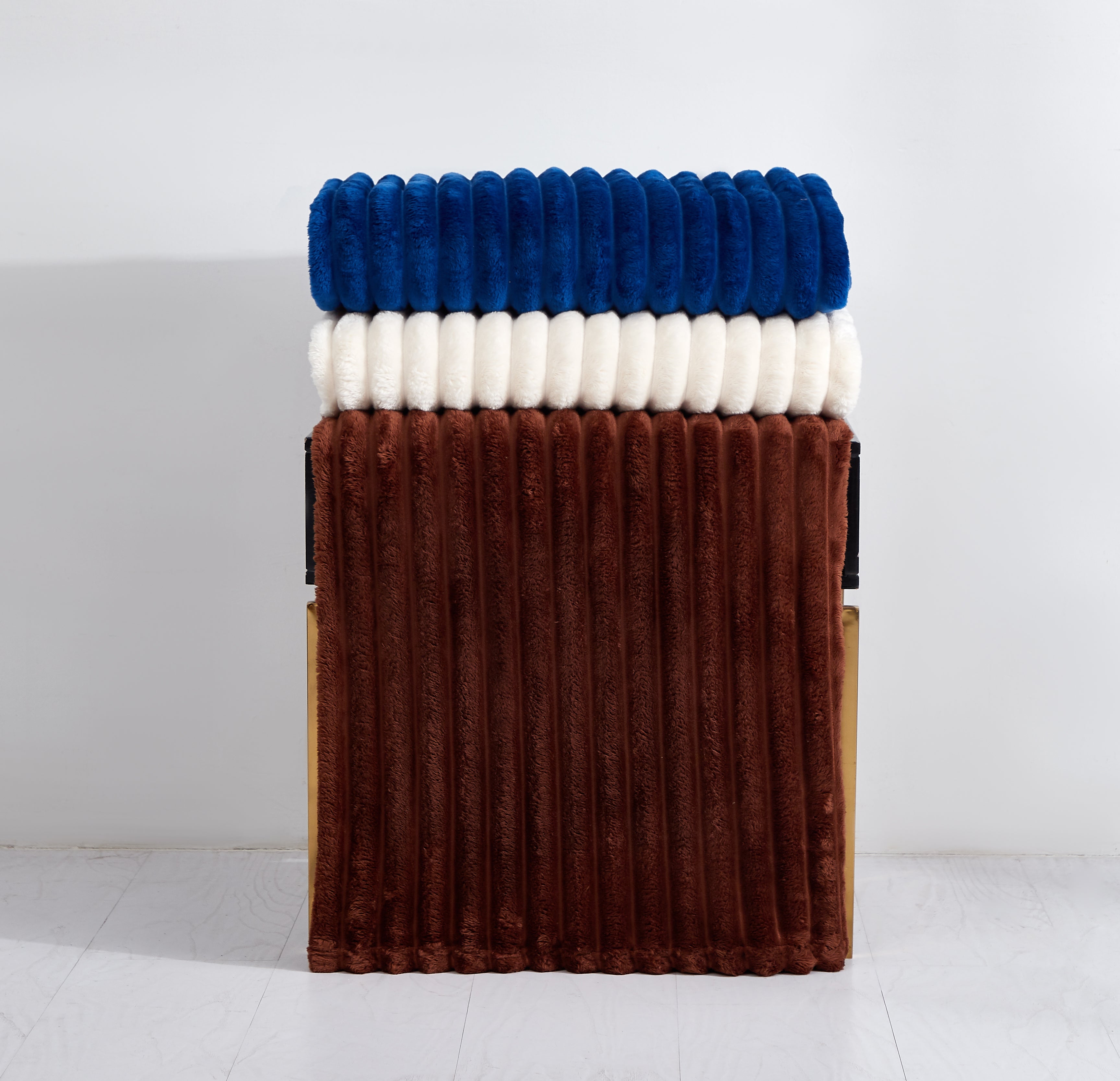 Fleece Throw Blanket Twin Size | 300GSM Super Soft Lightweight Plush Striped