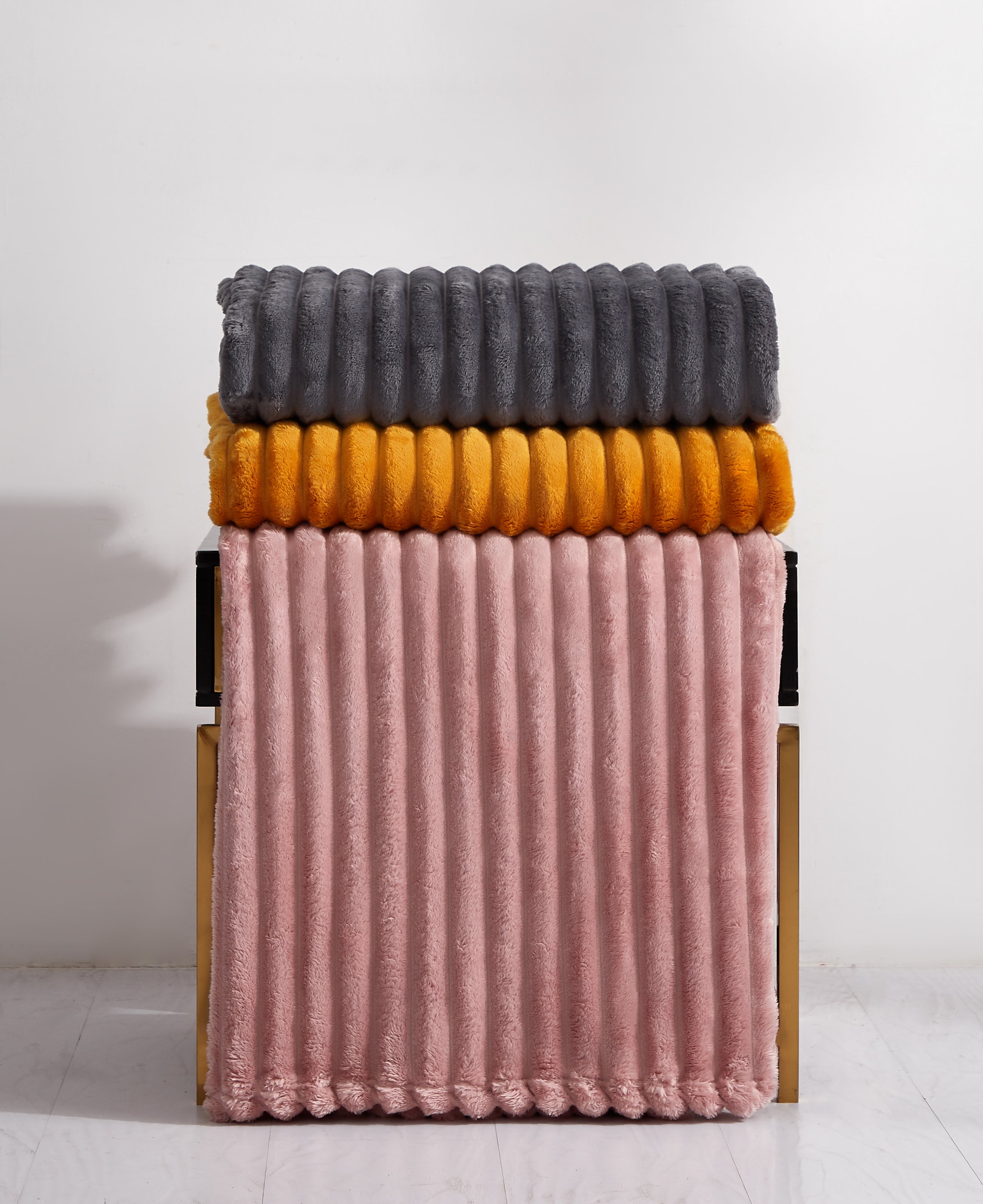Fleece Throw Blanket Twin Size | 300GSM Super Soft Lightweight Plush Striped