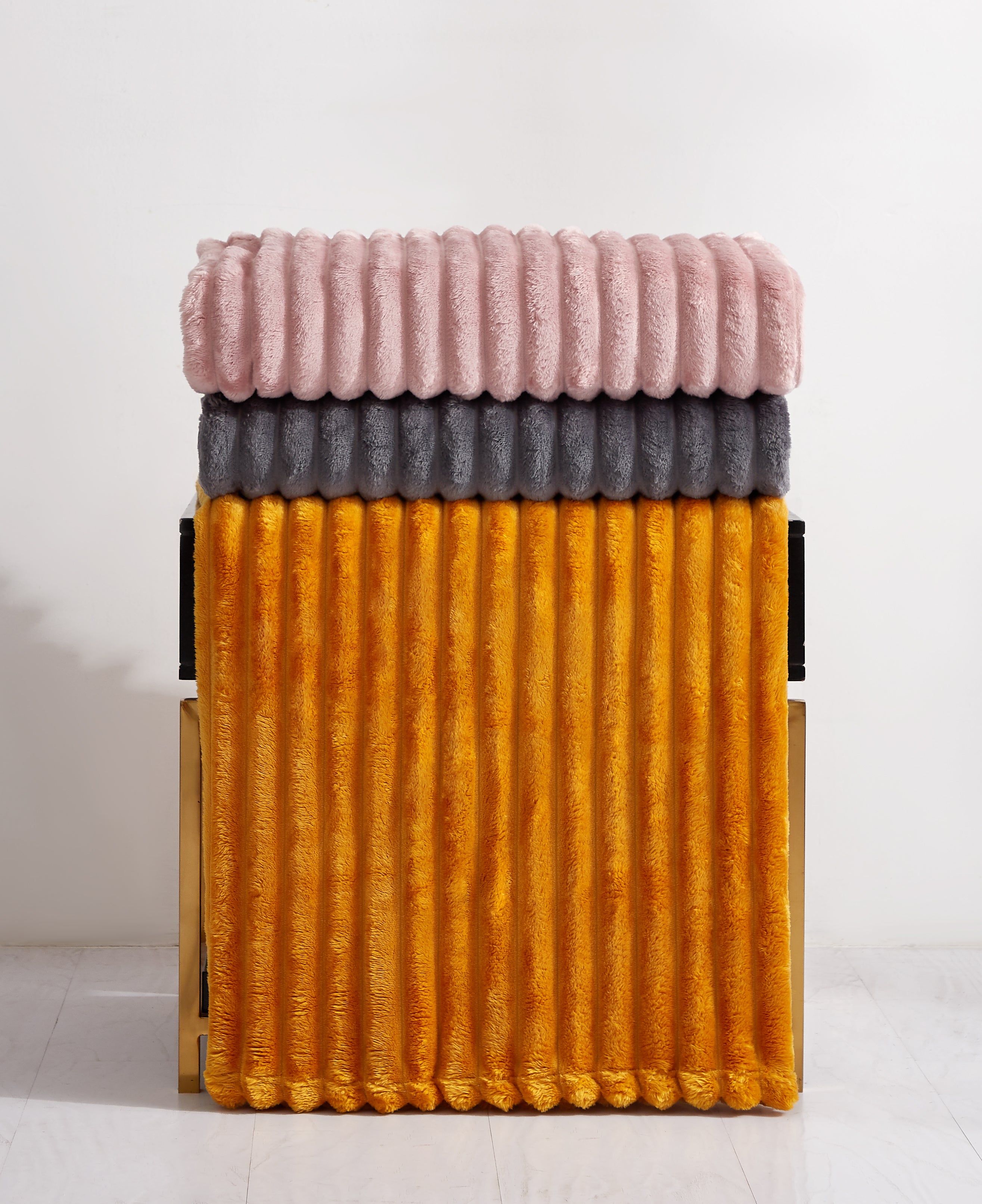 Fleece Throw Blanket Twin Size | 300GSM Super Soft Lightweight Plush Striped